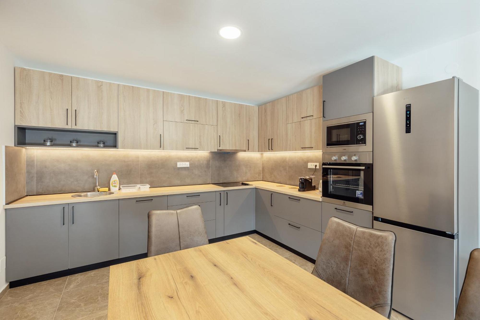 Magnolija Apartmani Igalo Extérieur photo