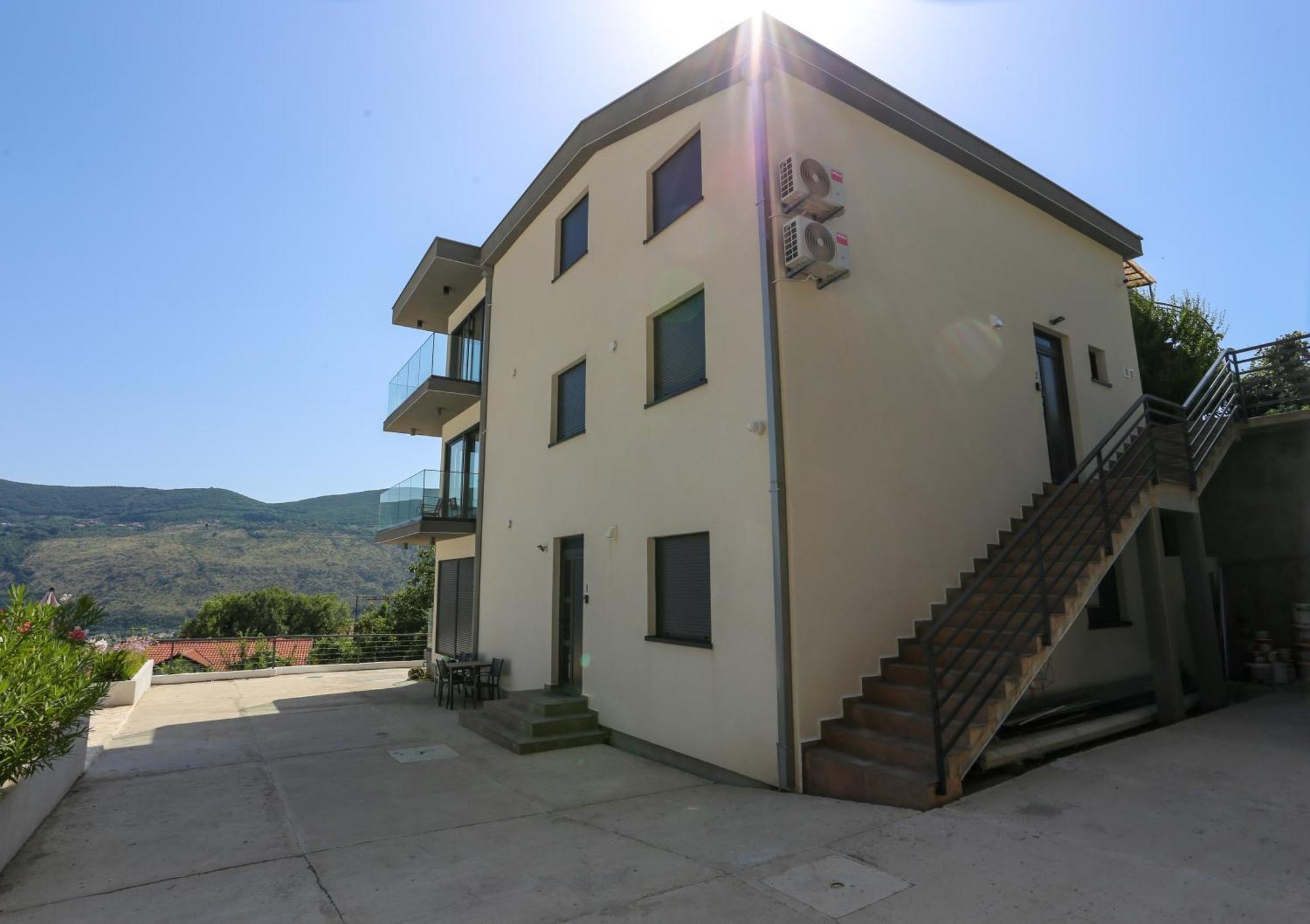 Magnolija Apartmani Igalo Extérieur photo