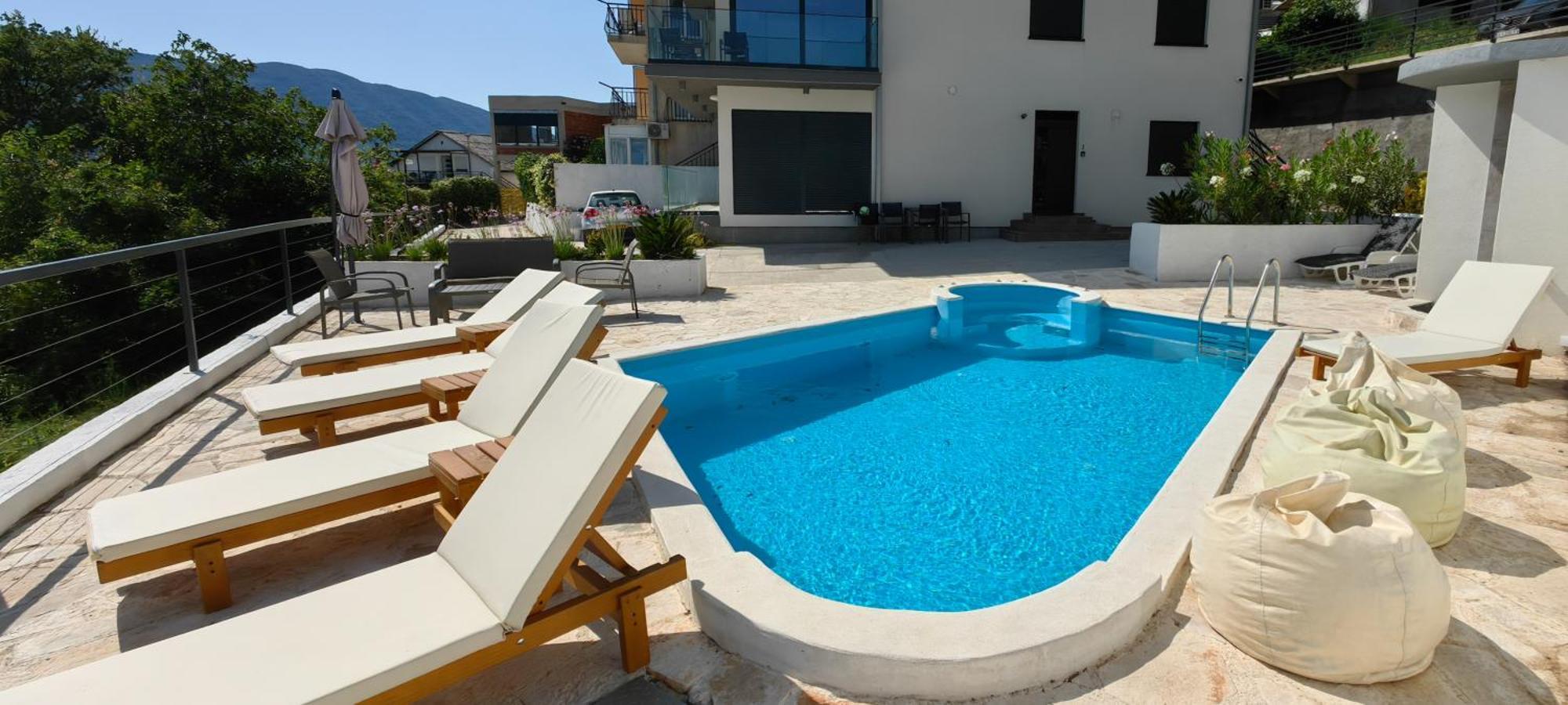 Magnolija Apartmani Igalo Extérieur photo